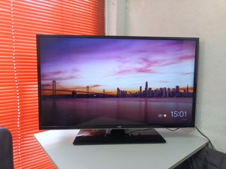40" JVC SMART TV WI-FI