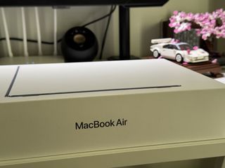 ΕΥΚΑΙΡΙΑ!! MacBook 13 2024 8/256 (m3)