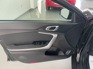 Kia XCeed 2023 ***PLATINUM ΕΛΛΗΝΙΚΟ***-thumb-8