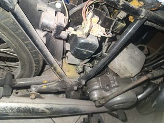 Suzuki GT 185 1978-thumb-6
