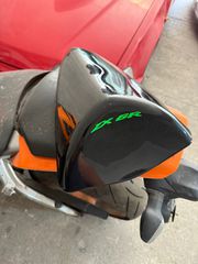 Καπάκι πίσω θέσης κοκοβιος ZX6R 2007-2008