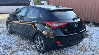 Hyundai i 30 2015 yes-thumb-5