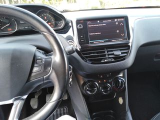 Peugeot 208 2017 TVTi Style   NAVI-thumb-14