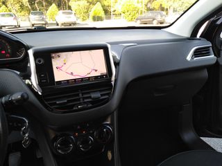 Peugeot 208 2017 TVTi Style   NAVI-thumb-20