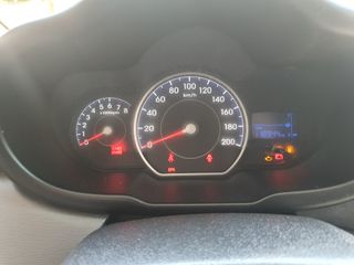 Hyundai i 10 2012 1.2 Intuitive & Style-thumb-17