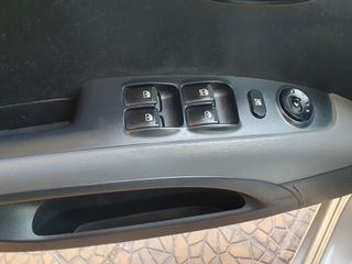 Hyundai i 10 2012 1.2 Intuitive & Style-thumb-13