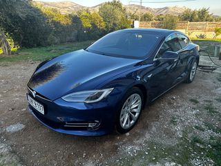 Tesla Model S 2019-thumb-1