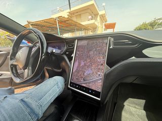 Tesla Model S 2019-thumb-15
