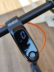 Segway Ninebot F2 Pro-thumb-8