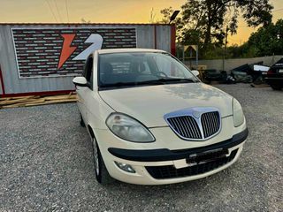 Lancia Ypsilon 2005