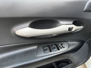Toyota Auris 2009 1.4 D-4D DIESEL KLIMA-ΟΘΟΝΗ-thumb-16