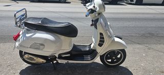Piaggio GTS 300 2012