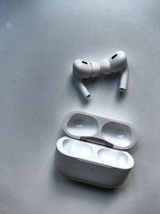 ΠΩΛΟΥΝΤΑΙ ΤΑ AIRPODS 2 PRO