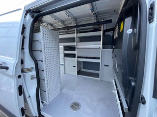 Κλούβα Ford 2017 Custom ΠΩΛΟΥΝΤΑΙ ΜΟΝΟ ΤΑ ΡΑΦΙΑ ΜΕ INVERTER-thumb-33