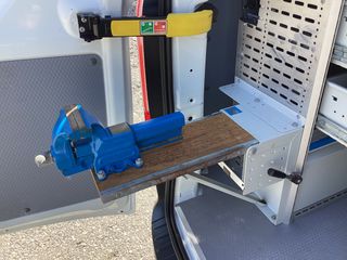 Κλούβα Ford 2017 Custom ΠΩΛΟΥΝΤΑΙ ΜΟΝΟ ΤΑ ΡΑΦΙΑ ΜΕ INVERTER-thumb-13