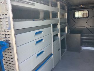 Κλούβα Ford 2017 Custom ΠΩΛΟΥΝΤΑΙ ΜΟΝΟ ΤΑ ΡΑΦΙΑ ΜΕ INVERTER