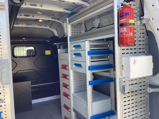 Κλούβα Ford 2017 Custom ΠΩΛΟΥΝΤΑΙ ΜΟΝΟ ΤΑ ΡΑΦΙΑ ΜΕ INVERTER-thumb-2