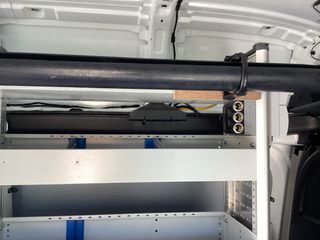 Κλούβα Ford 2017 Custom ΠΩΛΟΥΝΤΑΙ ΜΟΝΟ ΤΑ ΡΑΦΙΑ ΜΕ INVERTER-thumb-6