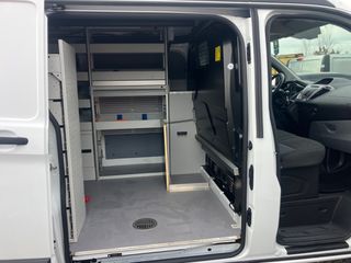 Κλούβα Ford 2017 Custom ΠΩΛΟΥΝΤΑΙ ΜΟΝΟ ΤΑ ΡΑΦΙΑ ΜΕ INVERTER-thumb-10