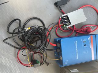Κλούβα Ford 2017 Custom ΠΩΛΟΥΝΤΑΙ ΜΟΝΟ ΤΑ ΡΑΦΙΑ ΜΕ INVERTER-thumb-22