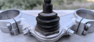 Κάτω τιμονόπλακα BMW R 1200GS
