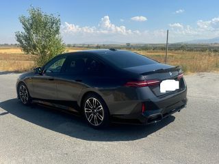 Bmw 520 2024 520D DIESEL HYBRID-thumb-6