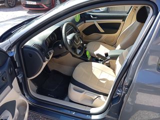 Skoda Octavia 2011 TDI Elegance Navi Multimedia-thumb-42
