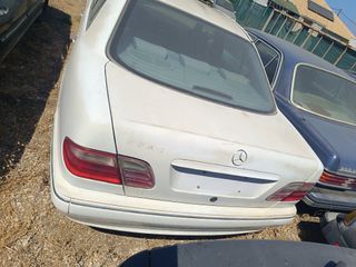 Mercedes-Benz E 240 2001 elegance V6-thumb-1