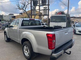 Isuzu D-Max 2012-thumb-3