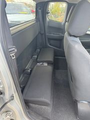 Isuzu D-Max 2012-thumb-9