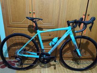 Δρόμου - Κούρσας Bianchi 2025 via nirone 7  shimano ultegra FC  R8100 disc