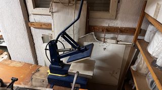 Πρέσα για Στάμπες