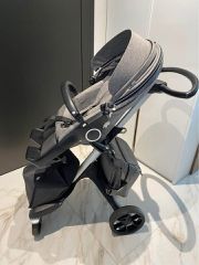 ΕΥΚΑΙΡΙΑ Stokke Xplory + Πλήρες πακέτο με αυθεντικά αξεσουάρ!