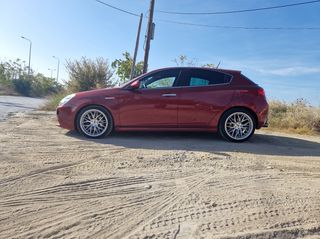 Alfa Romeo Giulietta 2012 1.4 TB 16V MULTIAIR