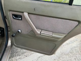 Ford Granada 1981-thumb-42