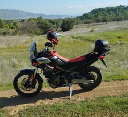 Aprilia Tuareg 2022
