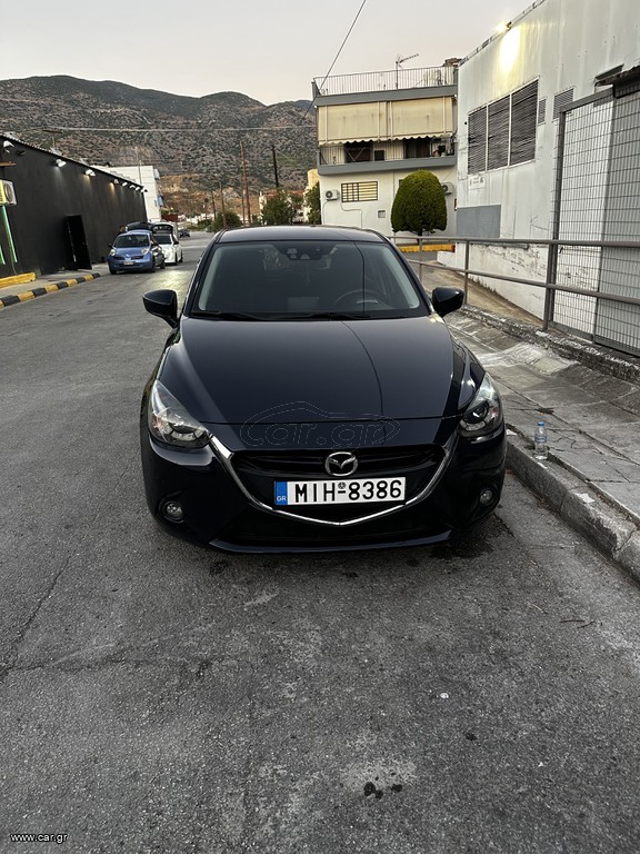 Mazda 2 2015