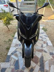 Yamaha XMAX 400 2017-thumb-9