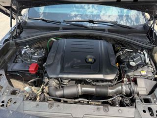 Land Rover Range Rover Velar 2018 D 240 HSE-thumb-27