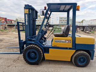 Komatsu 2000 Αγοράζω Κλαρκ μηχανήματα