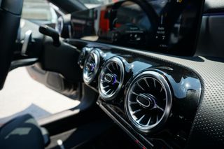 Mercedes-Benz CLA 200 2023 AMG LINE 7G-DCT - 1ο ΧΕΡΙ - ΑΨΕΓΑΔΙΑΣΤΟ - FULL EXTRA-thumb-67