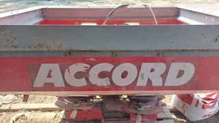 Λιπασματοδιανομέας Accord 2016