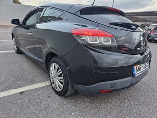 Renault Megane 2010-thumb-3