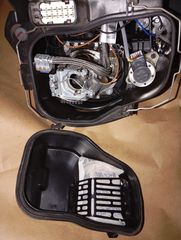 ΔΕΞΙΟΣ ΕΜΠΡΟΣ ΦΑΝΟΣ XENON PORSCHE CAYENNE 03-07-thumb-3