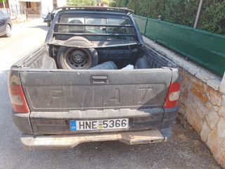 Fiat Strada 2005