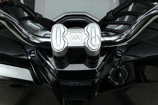 Letbe 2026 ISLAND 200 ABS & TRACTION CONTROL-thumb-2