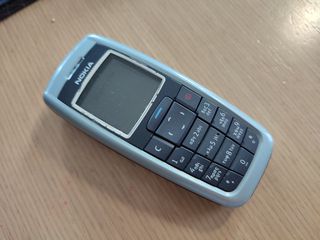 NOKIA 2600-thumb-2