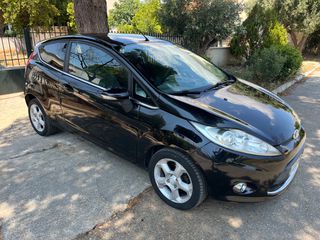 Ford Fiesta 2010 TITANIUM