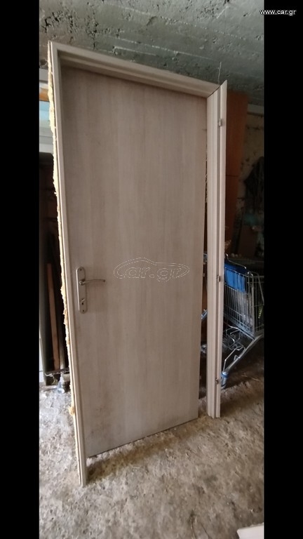 Πόρτες εσωτερικές Λαμινέιτ