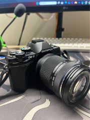 Mirrorless Olympus OMD EM10 Mark III